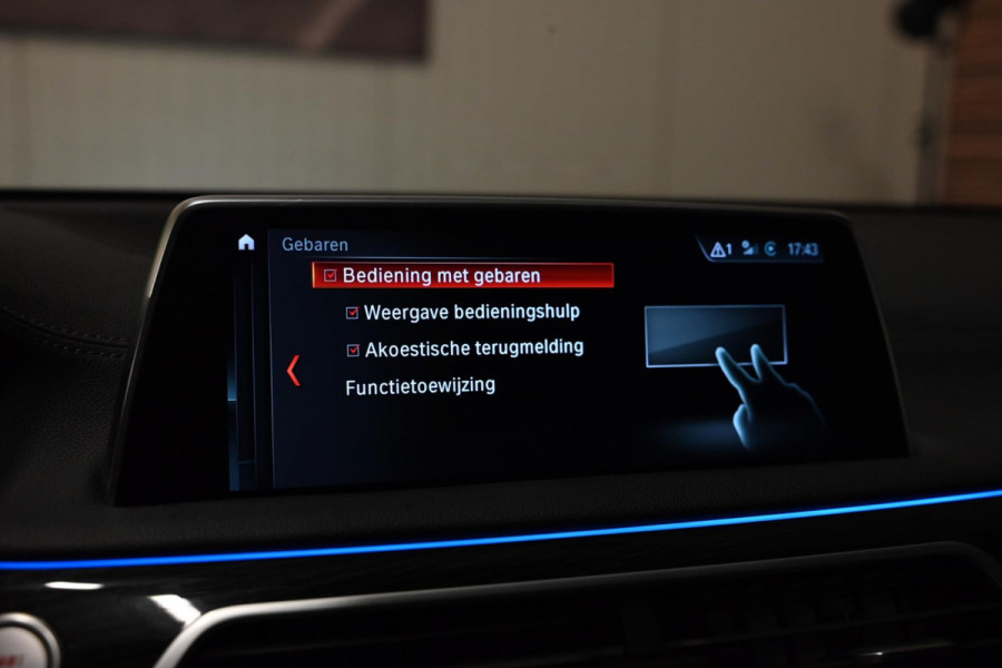 BMW 7 Serie 740e M Sport - 360 Camera - Massage - El. Achterbank - Laser Koplampen - Adaptive Cruise Control - Soft-Close