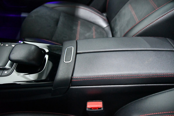 Mercedes-Benz A-Klasse 250 e Premium Plus, Pano, Sfeerverlichting