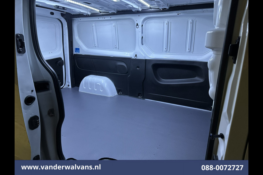 Renault Trafic 2.0 dCi 131pk L2H1 Euro6 Airco | Camera | LED | Cruisecontrol | Parkeersensoren Bijrijdersbank, 2500kg trekvermogen
