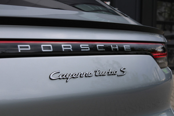 Porsche Cayenne Coupé 4.0 Turbo S E-Hybrid | HUD | VENTILATIE | SOFT-CLOSE | 360 | MEMORY | BOSE | KEYLESS | PDCC |