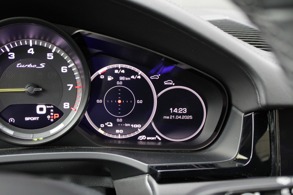 Porsche Cayenne Coupé 4.0 Turbo S E-Hybrid | HUD | VENTILATIE | SOFT-CLOSE | 360 | MEMORY | BOSE | KEYLESS | PDCC |