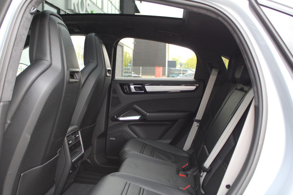 Porsche Cayenne Coupé 4.0 Turbo S E-Hybrid | HUD | VENTILATIE | SOFT-CLOSE | 360 | MEMORY | BOSE | KEYLESS | PDCC |