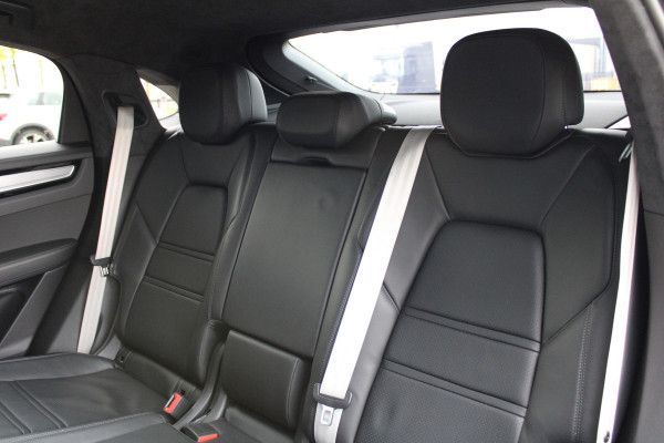 Porsche Cayenne Coupé 4.0 Turbo S E-Hybrid | HUD | VENTILATIE | SOFT-CLOSE | 360 | MEMORY | BOSE | KEYLESS | PDCC |