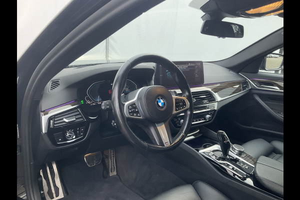 BMW 5 Serie Touring 530e xDrive M-sport HUD Laser Memory 4wielsturing Pano Business Edition Plus