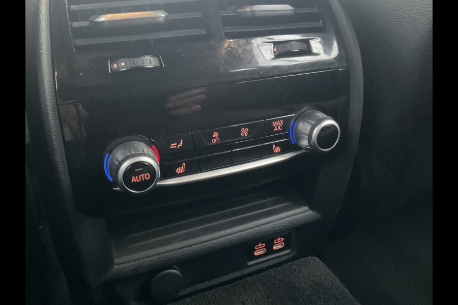 BMW 5 Serie Touring 530e xDrive M-sport HUD Laser Memory 4wielsturing Pano Business Edition Plus