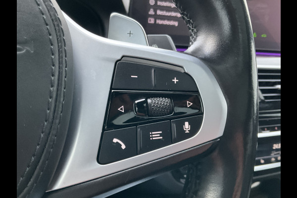 BMW 5 Serie Touring 530e xDrive M-sport HUD Laser Memory 4wielsturing Pano Business Edition Plus