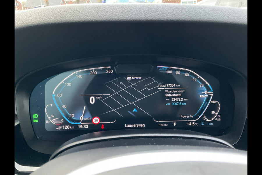BMW 5 Serie Touring 530e xDrive M-sport HUD Laser Memory 4wielsturing Pano Business Edition Plus