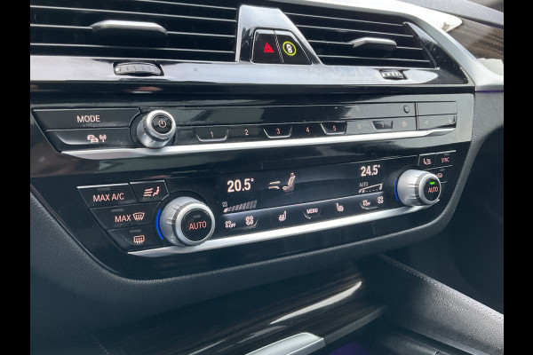 BMW 5 Serie Touring 530e xDrive M-sport HUD Laser Memory 4wielsturing Pano Business Edition Plus