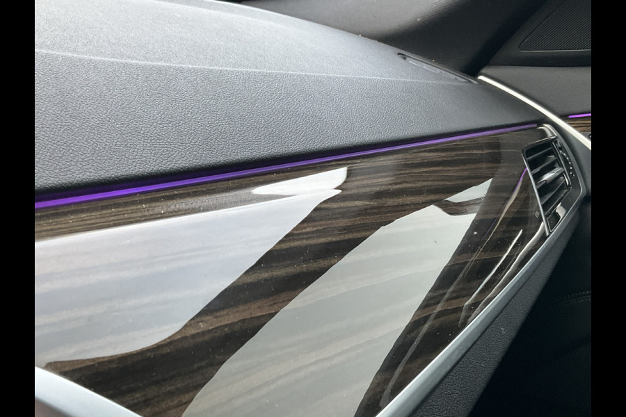 BMW 5 Serie Touring 530e xDrive M-sport HUD Laser Memory 4wielsturing Pano Business Edition Plus