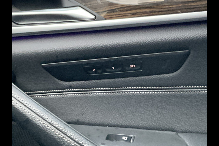 BMW 5 Serie Touring 530e xDrive M-sport HUD Laser Memory 4wielsturing Pano Business Edition Plus