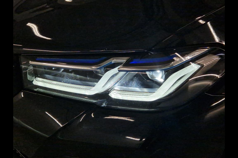 BMW 5 Serie Touring 530e xDrive M-sport HUD Laser Memory 4wielsturing Pano Business Edition Plus