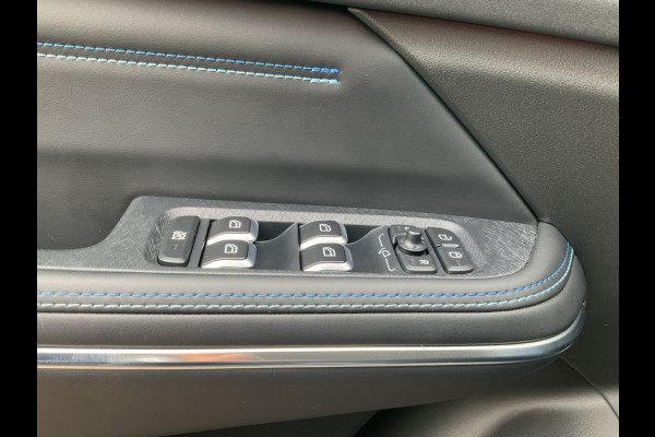 Lynk & Co 01 1.5 262PK PHEV Zwarte hemel 360° StoelVerw. Panoramadak Plug-in