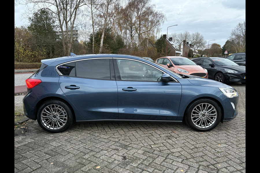 Ford Focus 1.0 EcoBoost Titanium Business 125pk | Full LED Koplampen | Adaptieve Cruise | Winterpack | 17 inch Lichtmetaal | Achteruitrijcamera