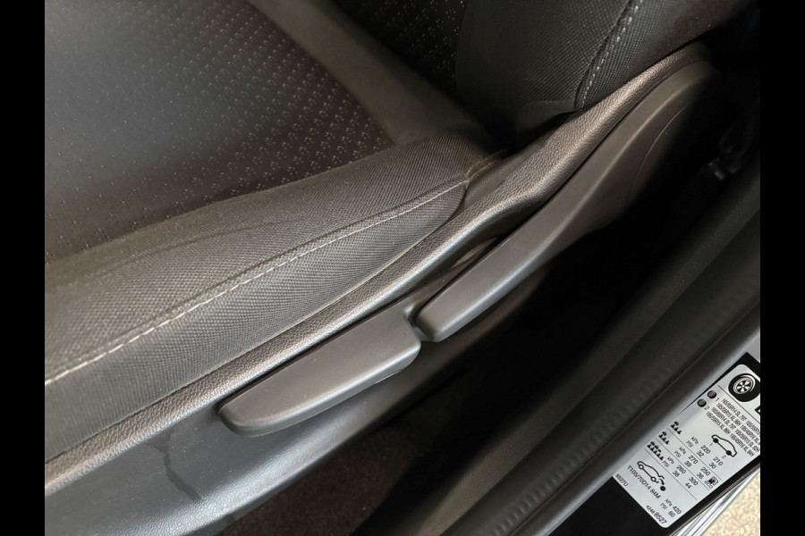 Opel KARL 1.0 ecoFLEX 75pk Black Edition CRUISE/MEDIA/AIRCO