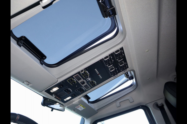 INEOS Grenadier 3.0 AUTOMAAT DIESEL 4X4 GRIJS KENTEKEN