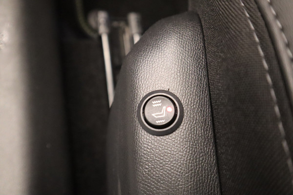 Peugeot 208 1.2 PureTech GT Pack ACC Navi Keyless LED