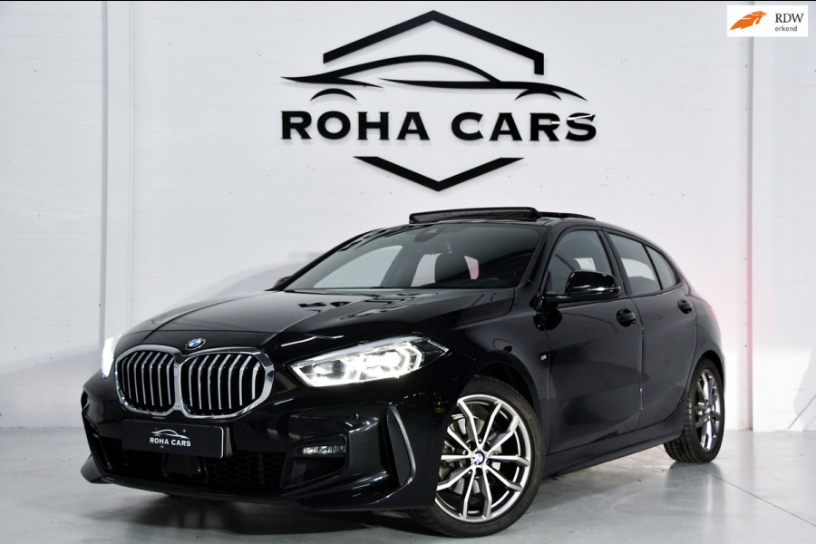 BMW 1-serie 118i High Executive, Pano, Sfeerverlichting, Applecarplay