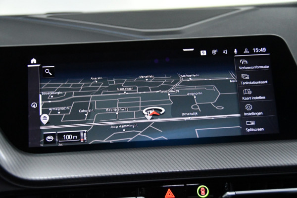 BMW 1-serie 118i High Executive, Pano, Sfeerverlichting, Applecarplay