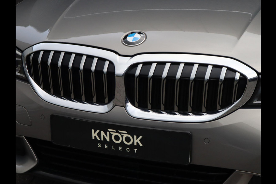 BMW 3 Serie Touring 318i Executive Luxury Line Automaat / Live Cockpit Professional / Trekhaak / Elektrisch Verstelbare Sportstoelen / LED / 18 Inch / Leder / Hifi / Chrome Line / DAB / Parkeersensoren voor+achter