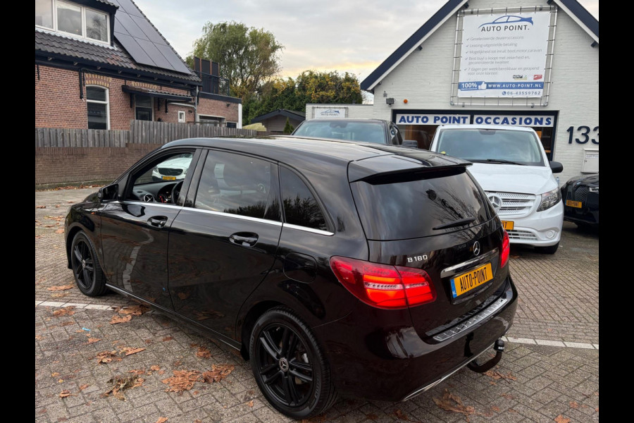 Mercedes-Benz B-Klasse 180 AUT7/SPORTSEATS/LEDER/KEYLESS/NAVI/PDC