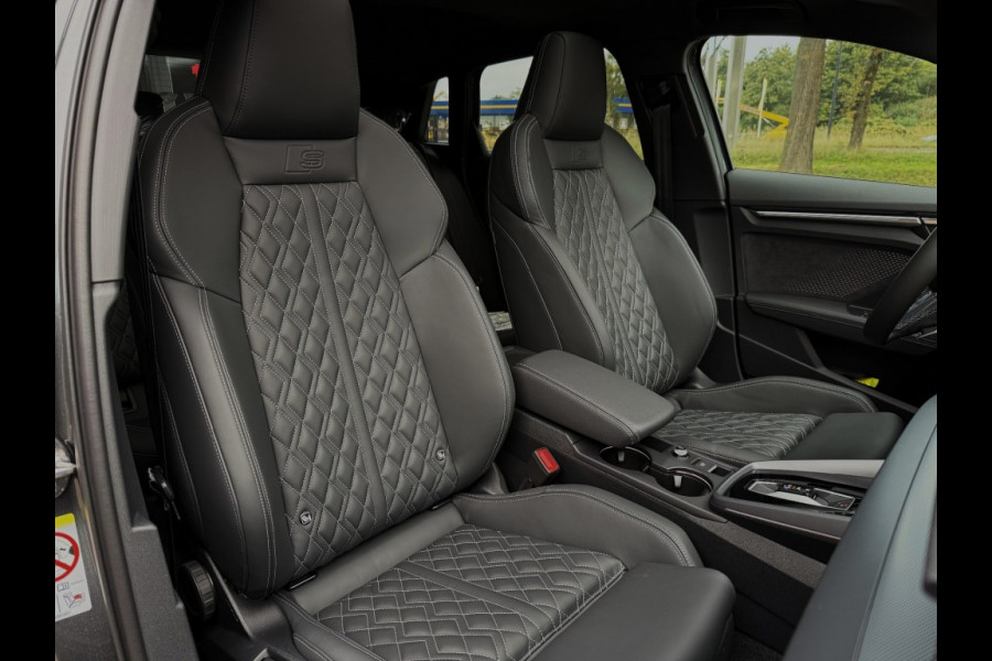 Audi A3 Sportback 45Tfsi e 3xS-line 272 pk 19 inch Competition vol leer matrix panorama dak