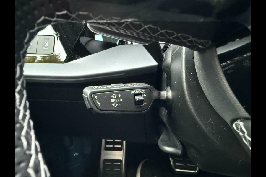 Audi A3 Sportback 45Tfsi e 3xS-line 272 pk 19 inch Competition vol leer matrix panorama dak