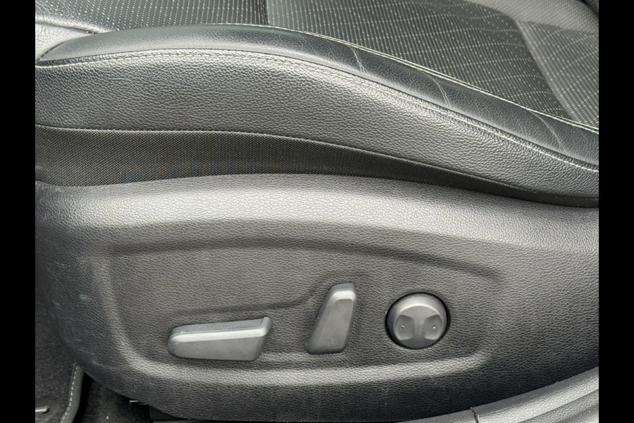 Kia Xceed BWJ 2021 | 1.6 GDi PHEV 141PK ExecutiveLine | TREKHAAK | PANO | LEER | 18'' LMV | CAMERA | STOELVERW | ACHTERBANK VERW | CARPLAY |