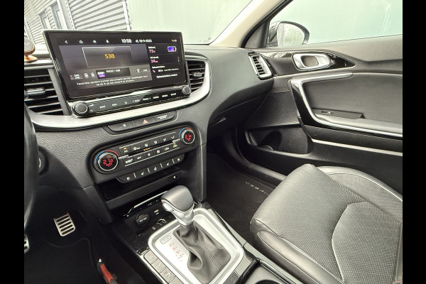 Kia Xceed BWJ 2021 | 1.6 GDi PHEV 141PK ExecutiveLine | TREKHAAK | PANO | LEER | 18'' LMV | CAMERA | STOELVERW | ACHTERBANK VERW | CARPLAY |