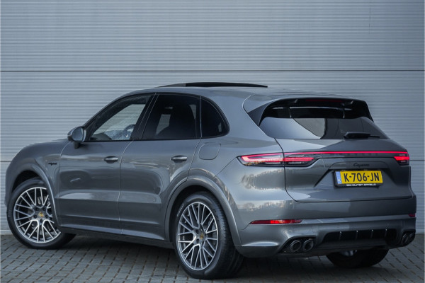 Porsche Cayenne 3.0 E-Hybrid Sport Design & Chrono Pano 360° Bose Matrix