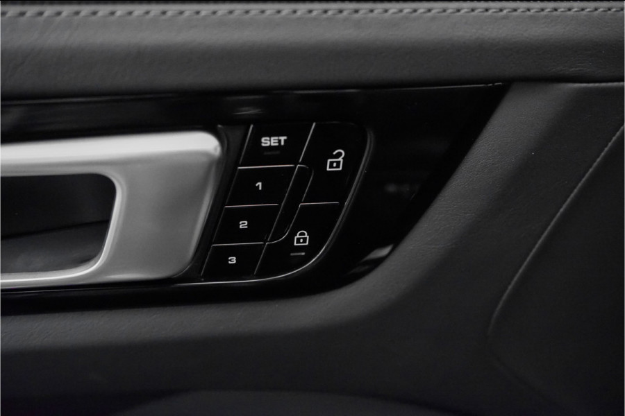 Porsche Cayenne 3.0 E-Hybrid Sport Design & Chrono Pano 360° Bose Matrix