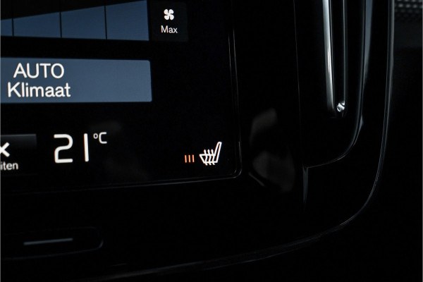 Volvo XC40 2.0 T4 R-Design Trekhaak Camera 19"