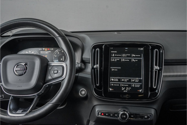 Volvo XC40 2.0 T4 R-Design Trekhaak Camera 19"