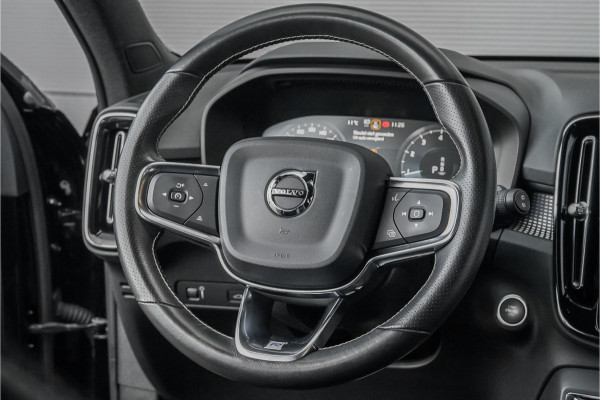Volvo XC40 2.0 T4 R-Design Trekhaak Camera 19"