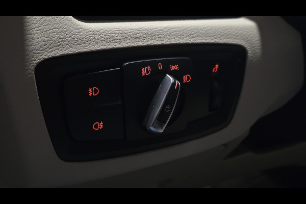 BMW X1 xDrive20i Executive | Panorama | Hud | Sfeer | Camera