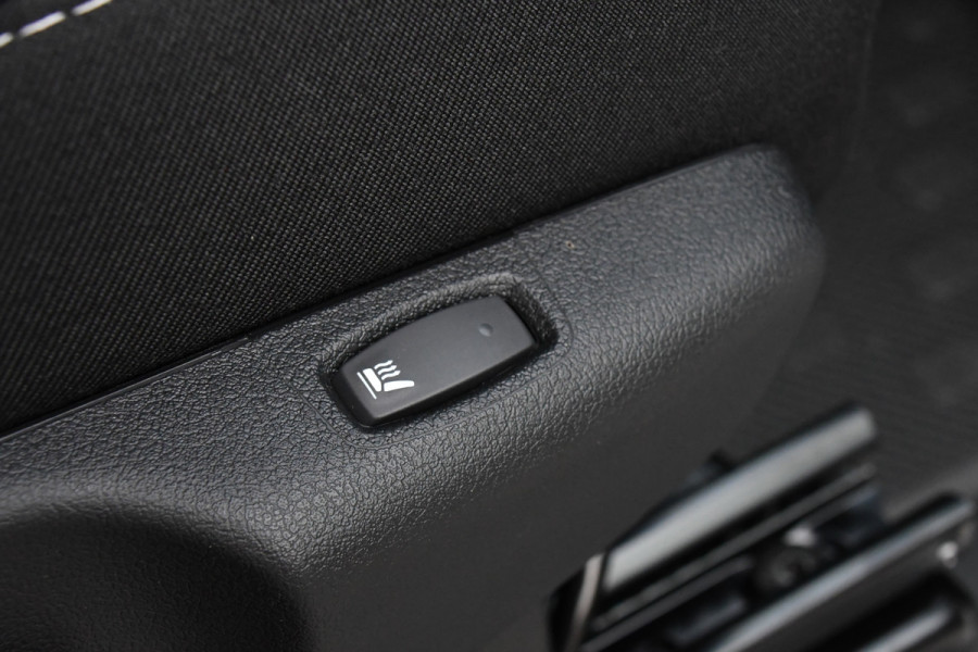 Renault Trafic 2.0 170 T29 L2H1 Extra DC Limited Edition Facelift! 3 x Leverbaar, Virtual, Cruise, Carplay, Stoelverwarming, Clima, Automaat, LED, 170PK, 2 x Schuifdeur, Uniek!