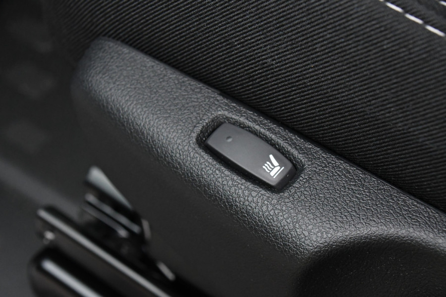 Renault Trafic 2.0 170 T29 L2H1 Extra DC Limited Edition Facelift! 3 x Leverbaar, Virtual, Cruise, Carplay, Stoelverwarming, Clima, Automaat, LED, 170PK, 2 x Schuifdeur, Uniek!