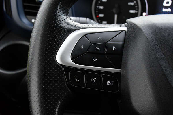 Iveco Daily 35C14V 2.3 352 H2 PB Edition Adaptieve Cruise, 3500kg Trekhaak, Camera, Carplay, Automaat, LED, Multimedia, NAVI, Uniek!