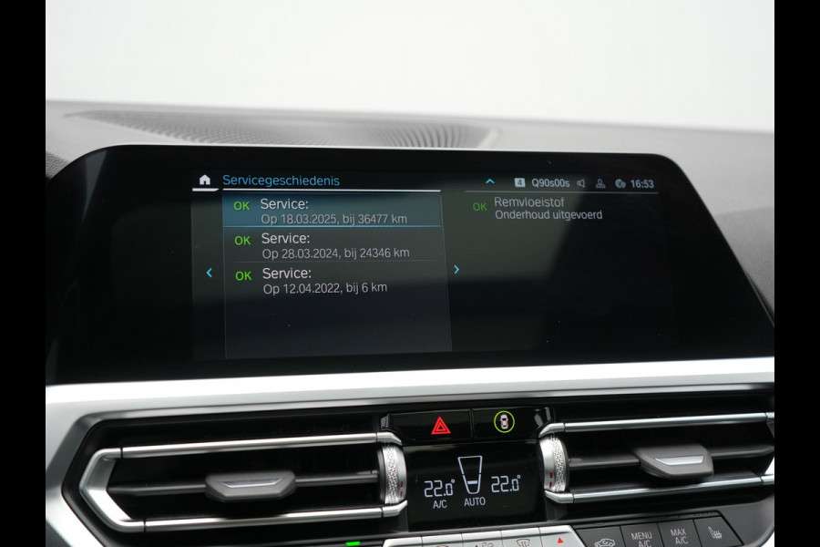 BMW 3 Serie Touring 320e M Sport Plug In Hybrid 204pk Dealer O.H. PHEV | Trekhaak Af Fabriek | Panodak | Camera | Adaptief Onderstel | 19"L.M | Alcantara Sportstoelen Memory & Verwarmd | Sfeerverlichting | Apple Carplay | Keyless | Navigatie | DAB |