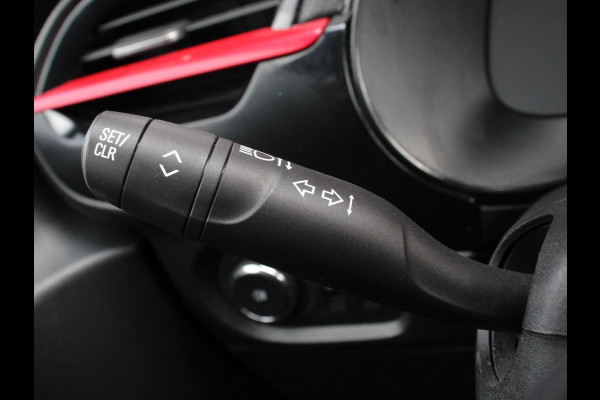 Opel Corsa 1.2 GS Line 131pk Aut. Navigatie Apple Carplay/Android Auto Camera Parkeersensoren Cruise Control Stoelverwarming Getinte ramen Airco