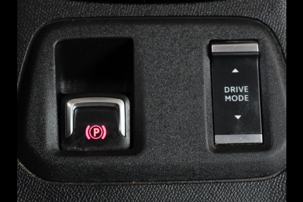 Opel Corsa 1.2 GS Line 131pk Aut. Navigatie Apple Carplay/Android Auto Camera Parkeersensoren Cruise Control Stoelverwarming Getinte ramen Airco