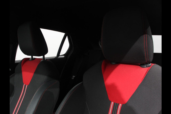 Opel Corsa 1.2 GS Line 131pk Aut. Navigatie Apple Carplay/Android Auto Camera Parkeersensoren Cruise Control Stoelverwarming Getinte ramen Airco