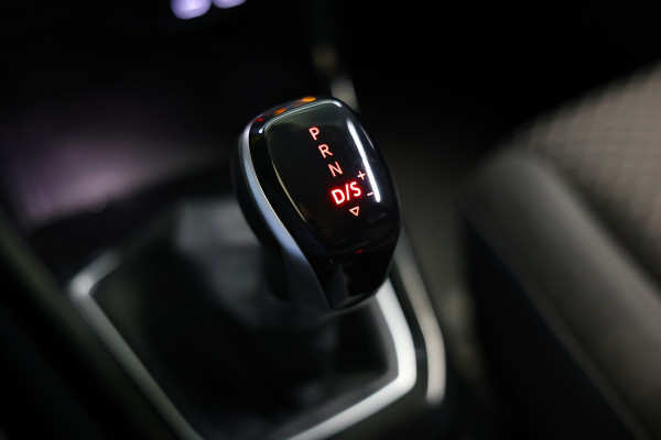 Volkswagen T-Cross 1.0 TSI DSG United CARPLAY STOELVW PDC CRUISE '21