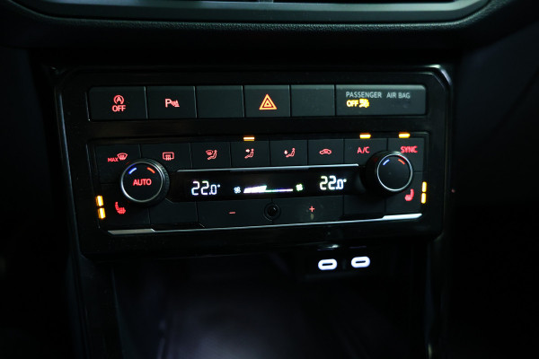 Volkswagen T-Cross 1.0 TSI DSG United CARPLAY STOELVW PDC CRUISE '21