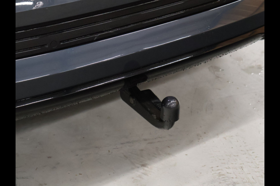 Audi e-tron 55 quattro edition Sport 95 kWh [TREKHAAK AFNEEMBAAR, CAMERA, PDC V+A, LEDVERLICHTING, CRUISE CONTROL, BLUETOOTH, ELEKTRISCHE ACHTERKLEP, CLIMATE CONTROL, NIEUWSTAAT]