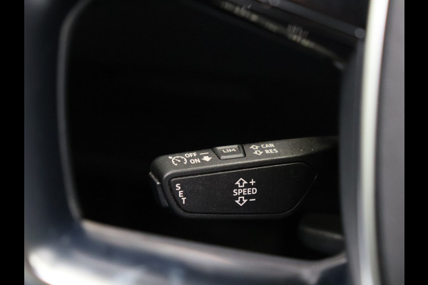 Audi e-tron 55 quattro edition Sport 95 kWh [TREKHAAK AFNEEMBAAR, CAMERA, PDC V+A, LEDVERLICHTING, CRUISE CONTROL, BLUETOOTH, ELEKTRISCHE ACHTERKLEP, CLIMATE CONTROL, NIEUWSTAAT]