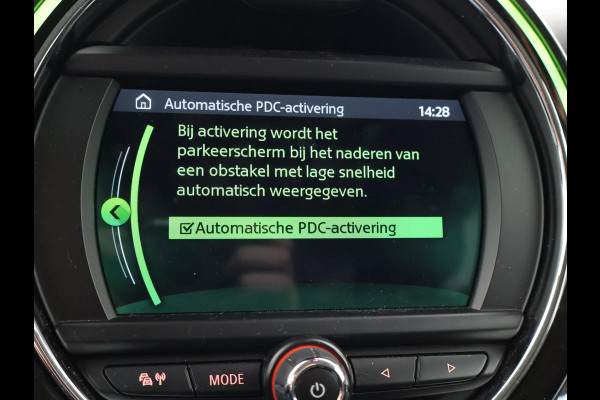 MINI Countryman 1.5 COOPER 136 PK ALL4 4WD AUT. + TREKHAAK 1700 KG | LEDER | STOELVERW. | LED | NAVIGATIE | 18 INCH