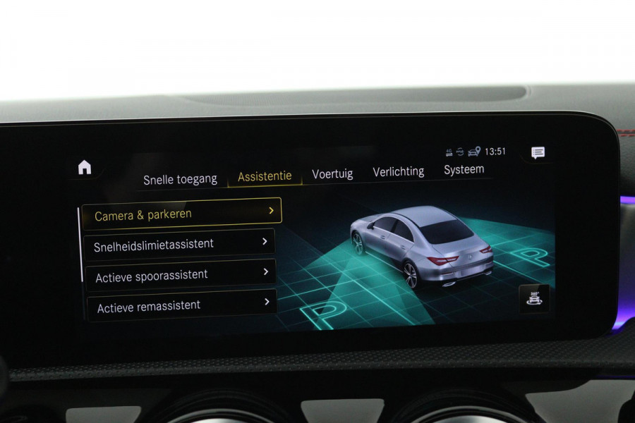 Mercedes-Benz CLA-Klasse 180 Business Solution AMG (PANORAMADAK, SFEERVERLICHTING, STOELVERWARMING, ACHTERUITRIJCAMERA)
