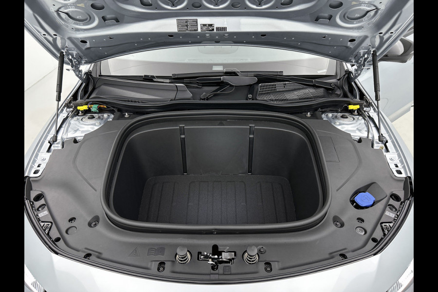 Mercedes-Benz CLA-Klasse 250+ Launch Edition 85 kWh | Nightpakket | Adaptieve Cruisecontrol | Multibeam LED | Warmtepomp | Antidiefstal pakket URBAN GUARD | Smartphone integratie | Memorypakket | Sierdelen aluminium |