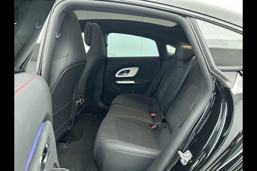 Mercedes-Benz CLA-Klasse 250+ Launch Edition 85 kWh | Panoramadak | Adaptieve cruisecontrol | Warmtepomp | Memorypakket voorstoelen | GUARD 360° vehicle protection | Nightpakket | 19 inch AMG velgen |