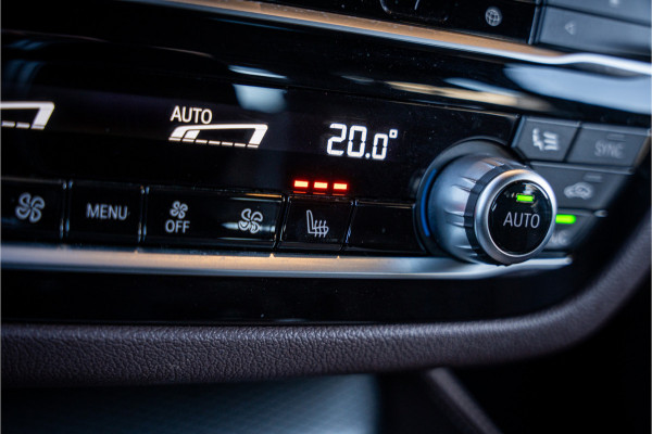 BMW 5 Serie Touring 520i High Executive - M Sport | Panorama | Memory | HUD | Virtual